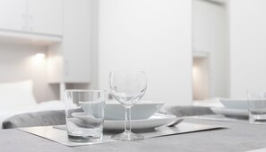 Strykejern/-brett, wi-fi (inkludert) og sengetøy