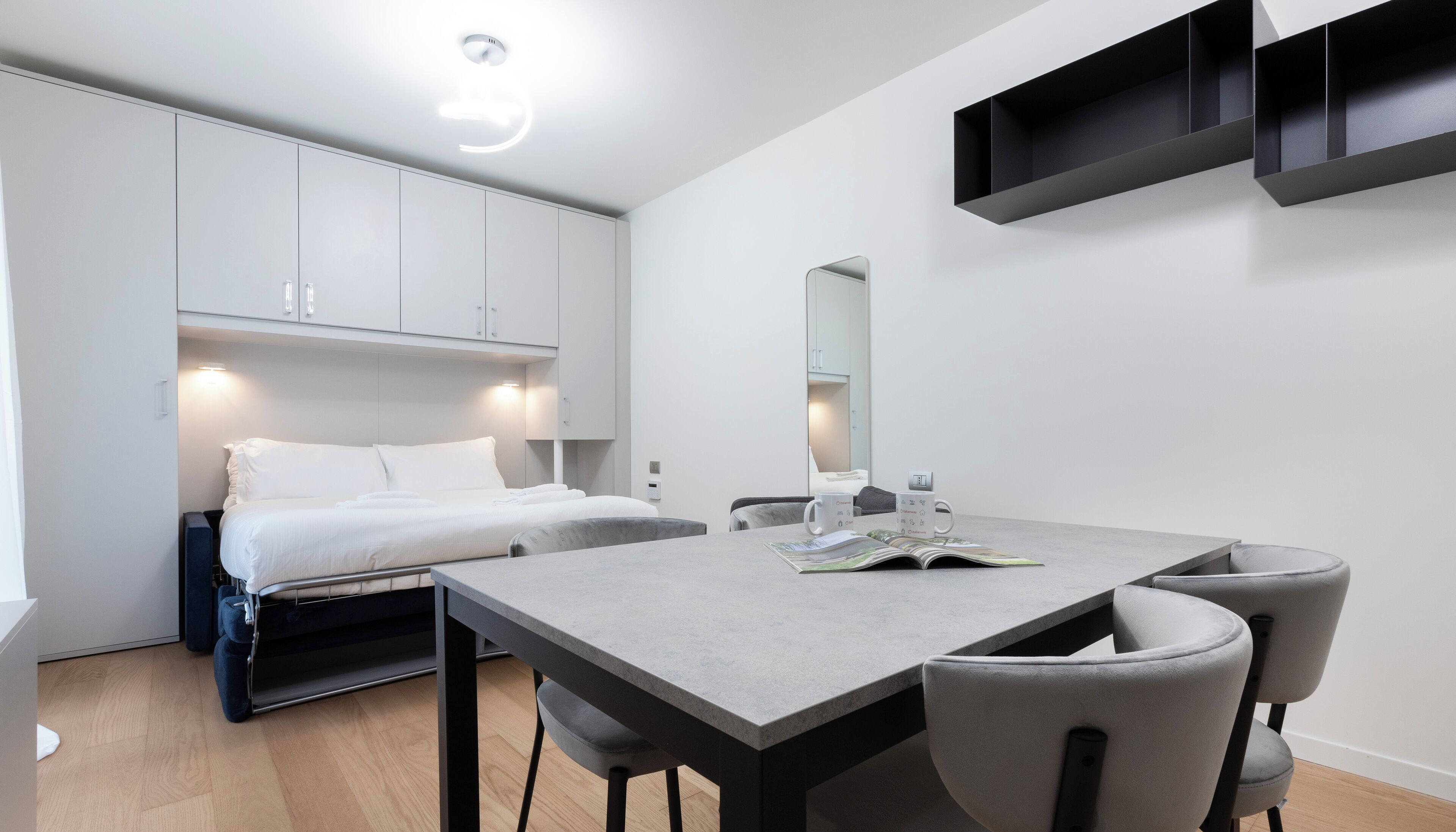 Iron/ironing board, free WiFi, bed sheets