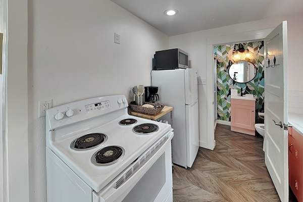 House (1 Bedroom) | Property amenity