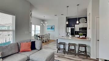 House (3 Bedrooms) | Lain-lain