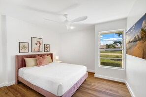 Ferienhaus, Mehrere Betten, Poolzugang, Poolblick (Skylark Oasis - Family Fun & Luxury)