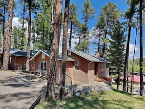 Front of property - The Bungalow by Ruidoso Vacation Rentals (Ruidoso)