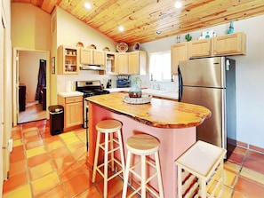 House (2 Bedrooms) | Property amenity