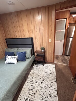 3 bedrooms, bed sheets