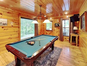 开间 (4 Bedrooms) | 住宿服务设施