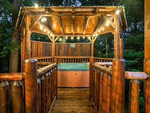 Studio (4 Bedrooms) | Property amenity - Bears Repeating by Jackson Mountain Rentals (Gatlinburg)
