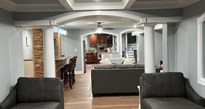 Hidden Creekside retreat near 5 national parks, including Harpers Ferry