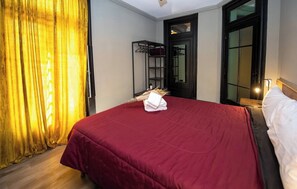 2 chambres, bureau, fer et planche à repasser, Wi-Fi