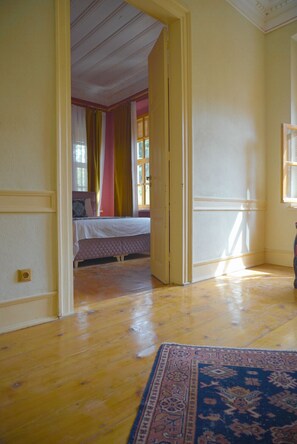 Comfort Room | Desk, laptop workspace, free WiFi - Anthea Otel (Adalar)