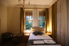 Comfort Room | Desk, laptop workspace, free WiFi - Anthea Otel (Adalar)