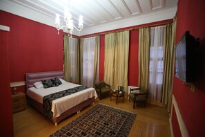 Comfort Room | Desk, laptop workspace, free WiFi - Anthea Otel (Adalar)