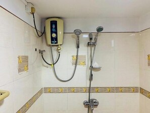 Free toiletries, hair dryer