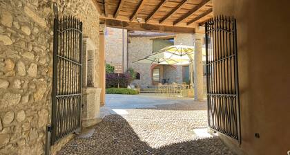 1711 Luxury Guest House