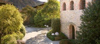 1711 Luxury Guest House