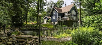 Tranquil Haven near the Charming Village of Knowlton - Sleeps 12 - Whole House & 2 Acres with Pond, Bridge, Grounds, and Woods