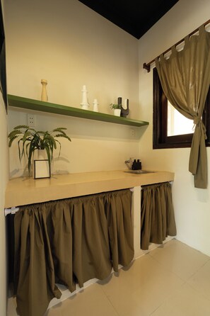 Executive Room, Pool View | Bathroom - Xao Xac Home & Art (Da Nang)