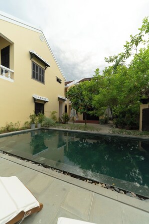 Outdoor pool - Xao Xac Home & Art (Da Nang)