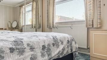 2 bedrooms, free WiFi, bed sheets