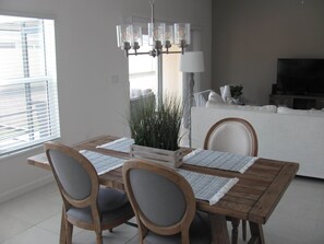 Dining - Beautiful designer home. Walking distance to all your entertainment needs. (Wildwood)