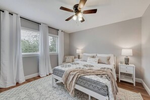 3 habitaciones, tabla de planchar con plancha y wifi gratis