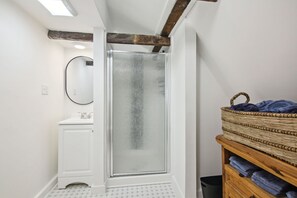 Traditional-Einzelzimmer, 1 King-Bett, Parkblick | Badezimmer