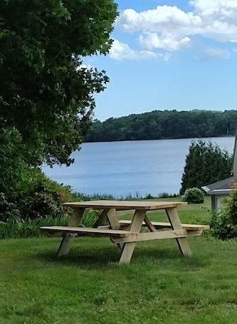 Restaurante para parejas. The Cottage At Amos Lake