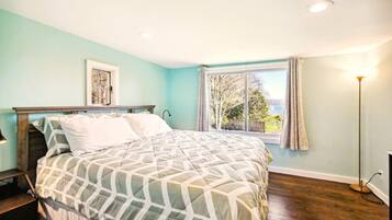 高級單人房, 1 張特大雙人床, 私人浴室, 湖景 | 客廳 | 40 吋智能電視連數碼電視頻道、Netflix、Hulu