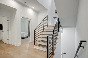 Interior - Huge Nashville Estate – Group Getaway (Nashville)