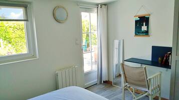 2 chambres, lit parapluie, accÚs pour personnes à mobilité réduite