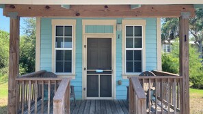 Terrace/patio - Jiggs Landing, Cabin 1 - Old World Preserve Side (Manatee County)