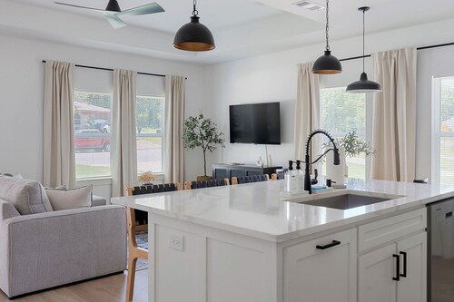 Game Room|Mini Golf|Fire Pit|Covered Patio & Grill