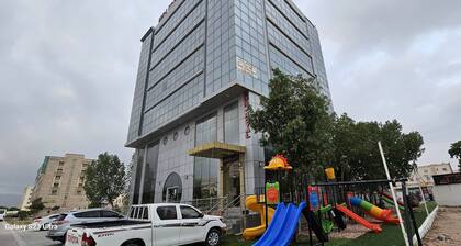Royal hotel suites