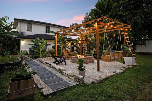 Welcome to Casa Bugambilia 