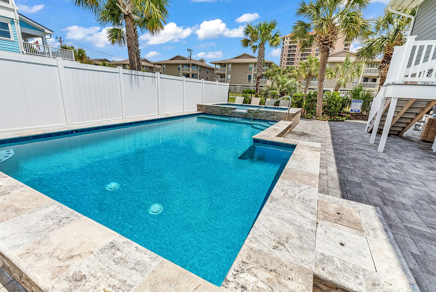 Across from Beach: 5BR House, Heated Pool*Golf*Bar
