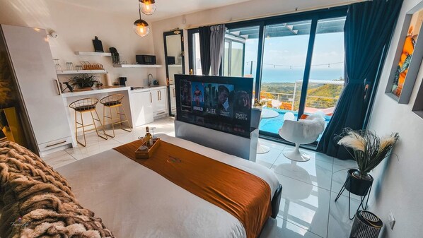 1 quarto, cofres nos quartos, Wi-Fi de cortesia, roupa de cama