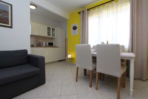 Interior - FOLO Studio with Balcony 1 (Rovinj)