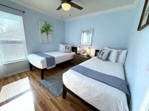 4 Schlafzimmer, Bügeleisen/Bügelbrett, WLAN, Bettwäsche