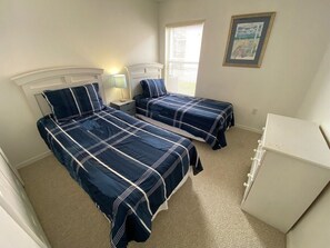 4 chambres, fer et planche Ă repasser, Wi-Fi, draps fournis