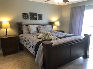 4 quartos, ferros/tábuas de passar roupa, Wi-Fi, roupa de cama