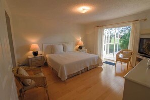 4 chambres, fer et planche à repasser, Wi-Fi, draps fournis