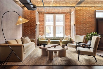 Meeting space at Arlo Washington DC