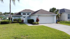 Exterior - Charming Southern Dunes Pool Home (Haines City)