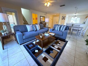 TV, offices - Southern Dunes Villa, Private Pool Area (Haines City)