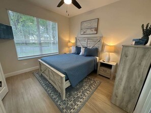 4 Schlafzimmer, Bügeleisen/Bügelbrett, WLAN, Bettwäsche