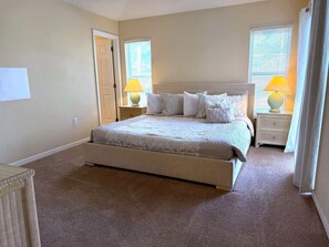 4 Schlafzimmer, Bügeleisen/Bügelbrett, WLAN, Bettwäsche