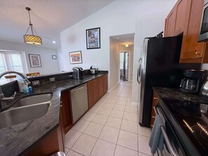 Uklassifisert bilde, 2 av 33, knapp