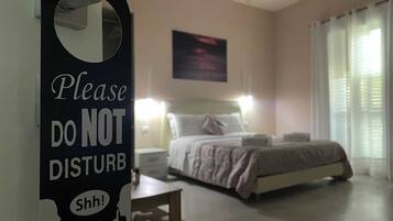 Comfort-Vierbettzimmer | Schreibtisch, kostenloses WLAN