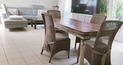 Charmante maison avec jardin Ă CompiĂšgne