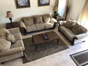 Televisión, oficina