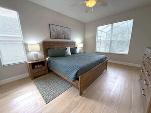 6 quartos, ferros/tábuas de passar roupa, Wi-Fi, roupa de cama